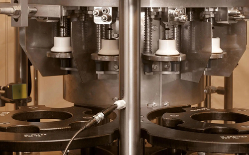 啤酒灌裝機(jī)的使用注意事項