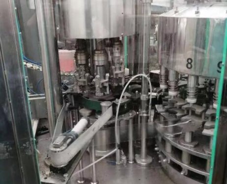 啤酒灌裝機設(shè)備的性能特點及用途介紹